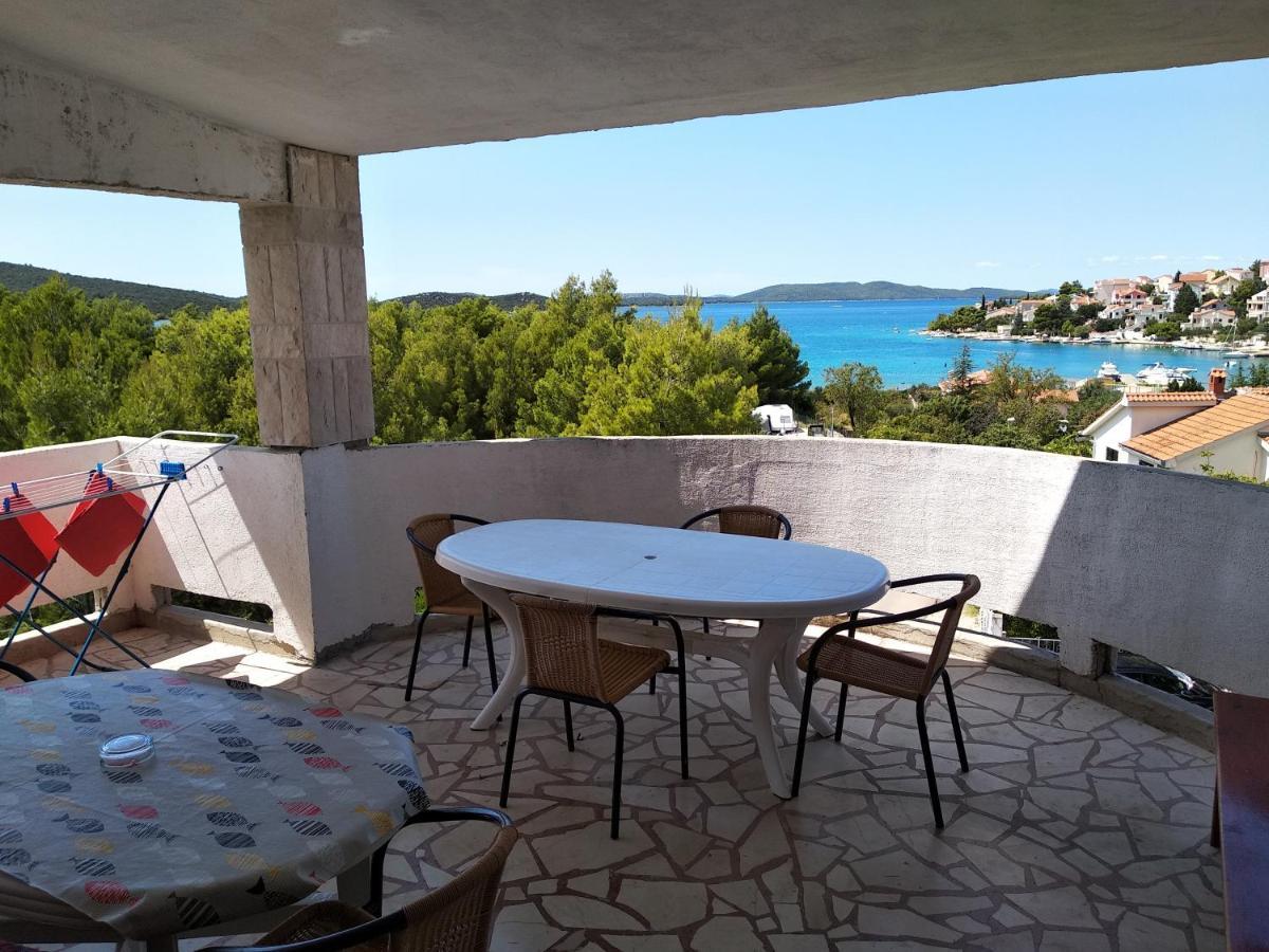 Braco Apartments By The Sea With A Sea View Zaboric Exterior foto